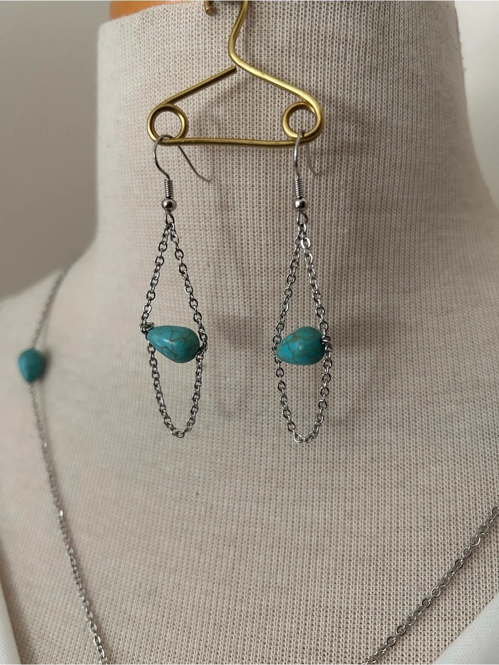 Howlite Genuine Gemstone Chain Necklace & Earrings Set - Stainless Steel